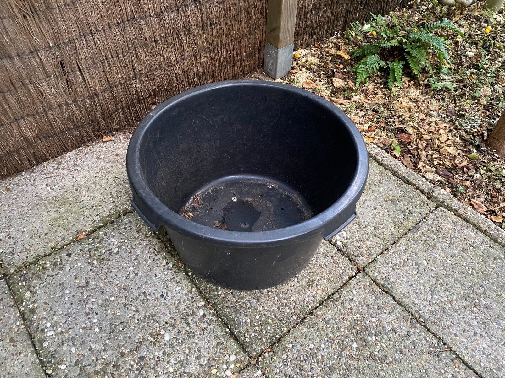 Zeer grote kunststof bloempot, Tuin en Terras, Bloembakken en Plantenbakken, Ophalen, Kunststof, Gebruikt, Rond