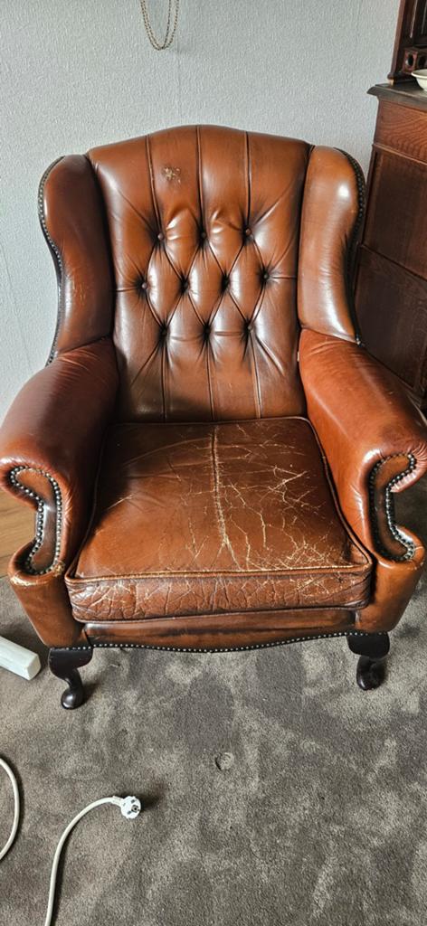 Vintage Leren Chesterfield Fauteuil - Bruin, Gebruikt, Chesterfield, Klassiek, Vintage, Ophalen of Verzenden, 75 tot 100 cm