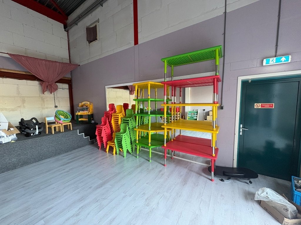 Peuterstoelen en tafels kinderopvang, Ophalen, Gebruikt, Overige typen