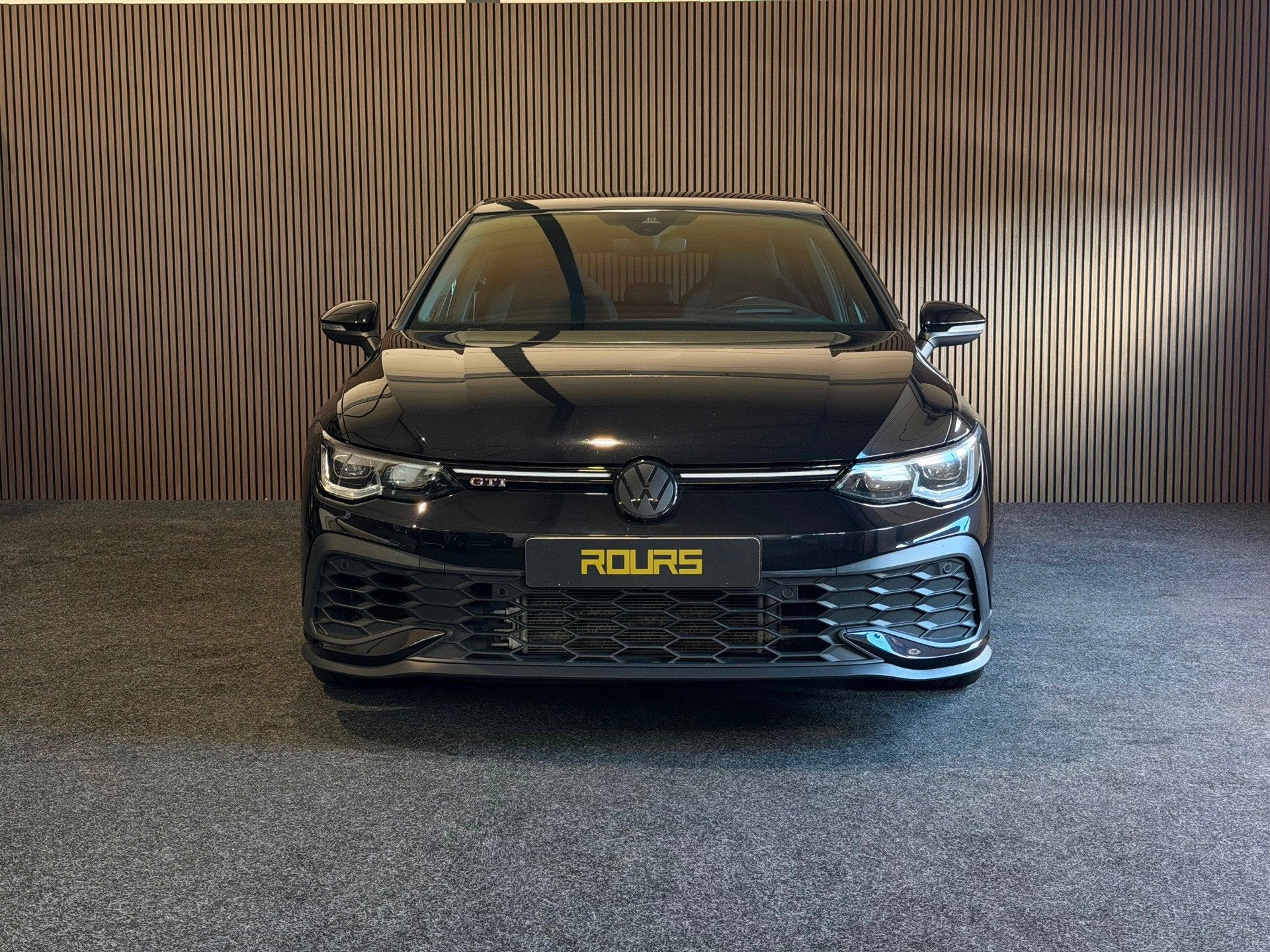 Volkswagen GOLF 2.0 TSI GTI Clubsport | Full Option | Pano |, Euro 6, 4 cilinders, 1984 cc, Zwart