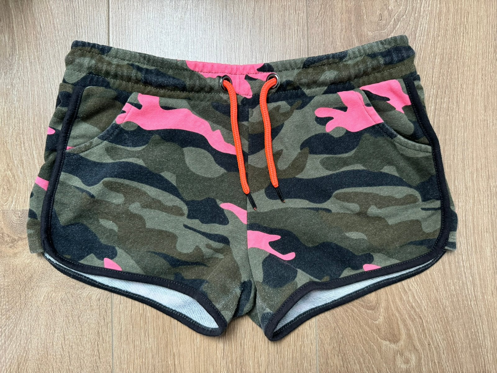 Coolcat camouflage print korte broek maat 146/152, Ophalen of Verzenden, Gebruikt, Meisje, Broek