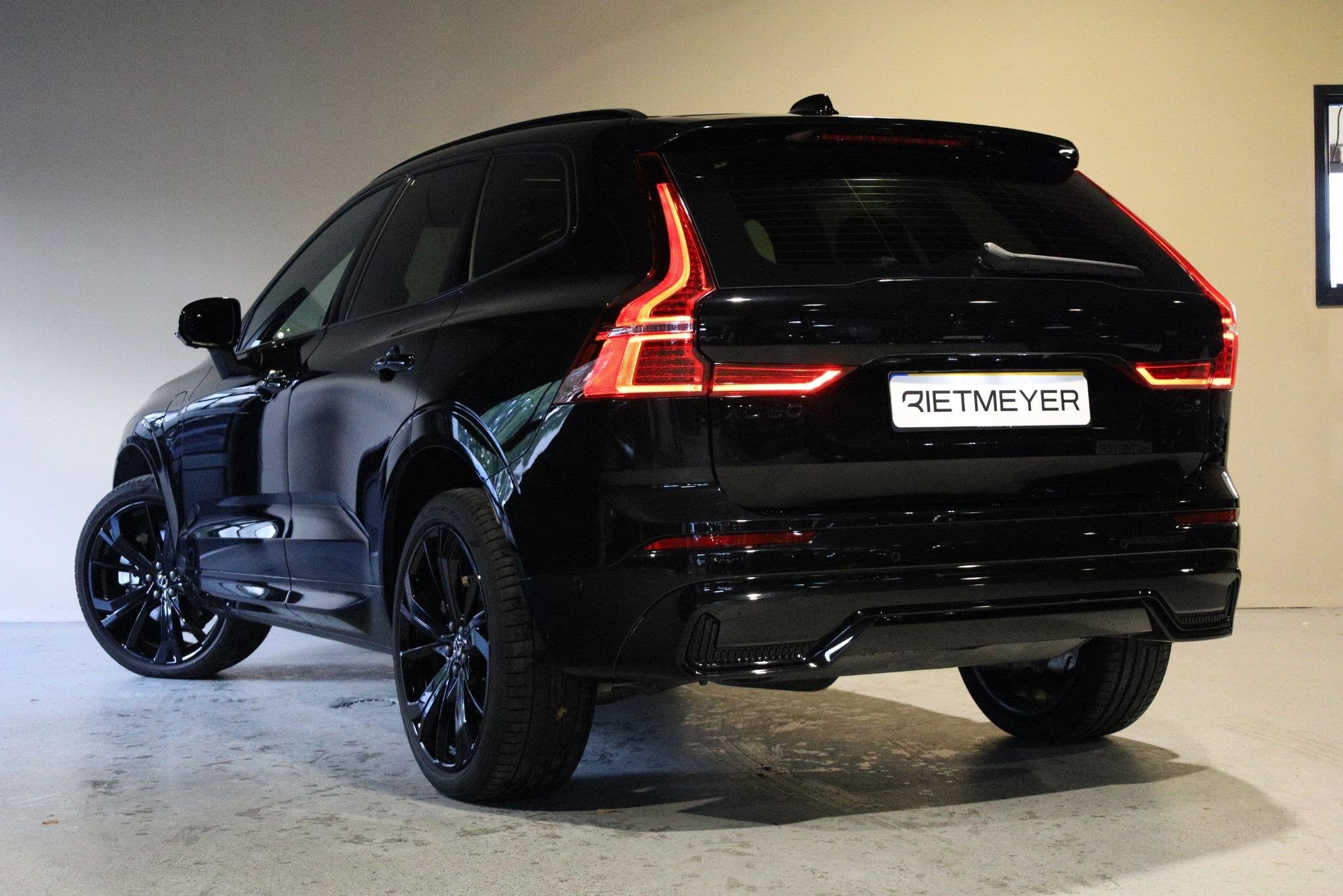 Volvo XC60 2.0 T6 Plug-in hybrid AWD Ultra Black Edition |Pa, Auto's, 12 maanden, Gebruikt, Euro 6, 4 cilinders