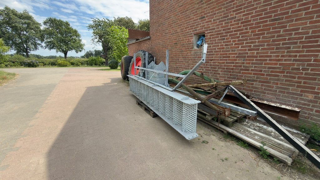 Verzinkte stalen trap — hoogte 4,4m — NIEUW/ongebruikt, Ophalen, Nieuw