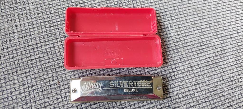 Mondharmonica Huang Silvertone DeLuxe, Muziek en Instrumenten, Ophalen of Verzenden, Zo goed als nieuw, Overige soorten, Met koffer of draagtas
