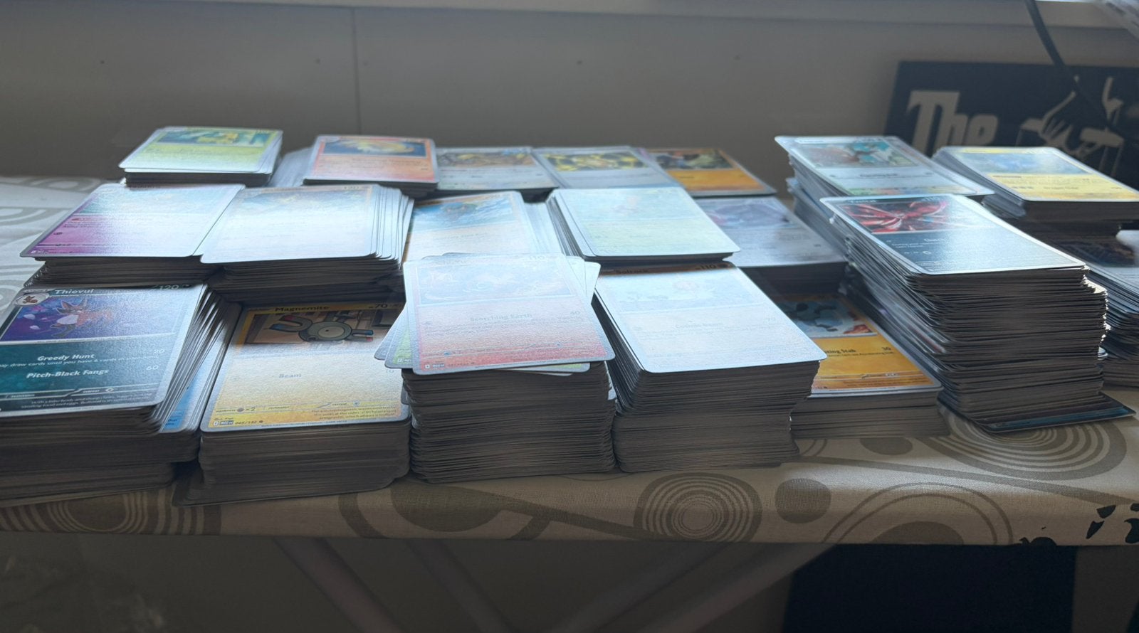 +-9k Pokemon bulk div populaire sets, Ophalen of Verzenden, Zo goed als nieuw, Meerdere kaarten, Foil