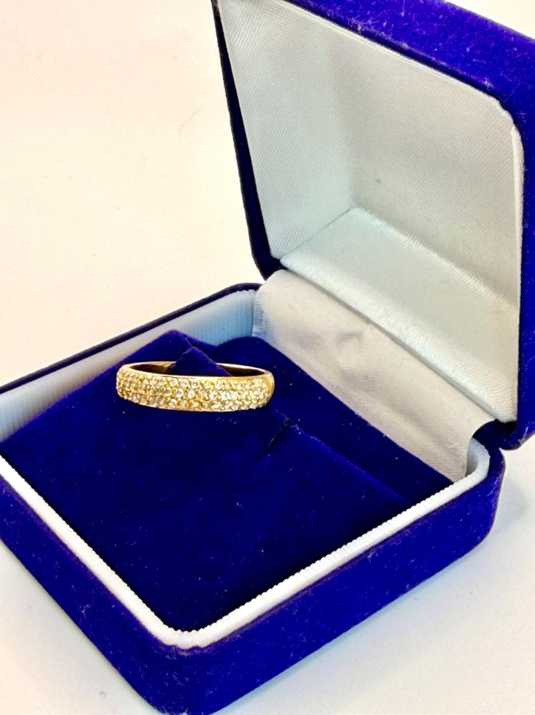 Gouden Pavé Ring | Maat 19, Sieraden, Tassen en Uiterlijk, Ringen, 19 tot 20, Ophalen of Verzenden, Zo goed als nieuw, Met edelsteen
