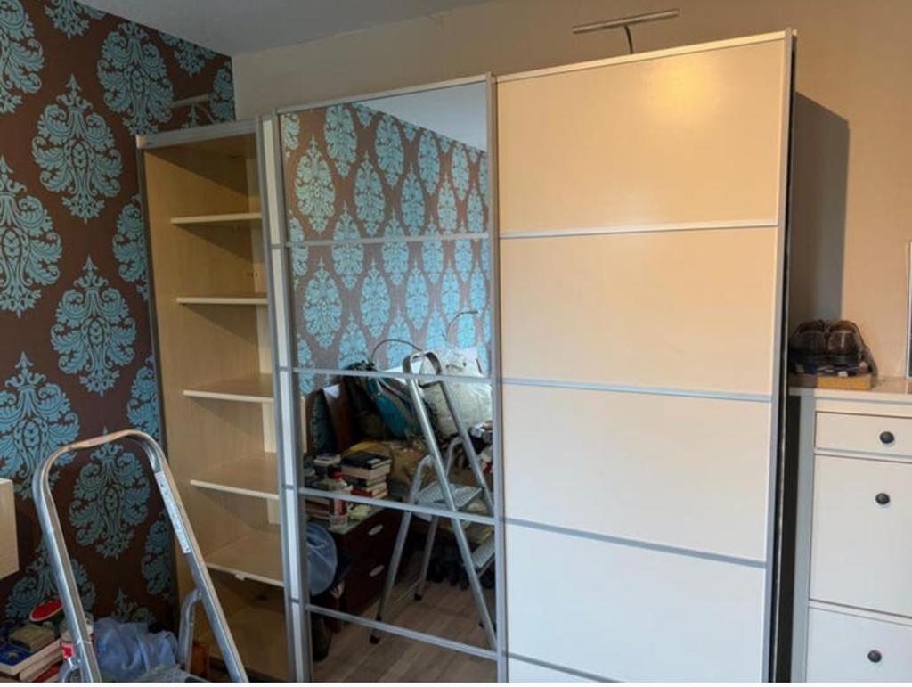 IKEA PAX Kledingkast met spiegeldeur en planken, Huis en Inrichting, 200 cm of meer, 150 tot 200 cm, Ophalen of Verzenden, Zo goed als nieuw