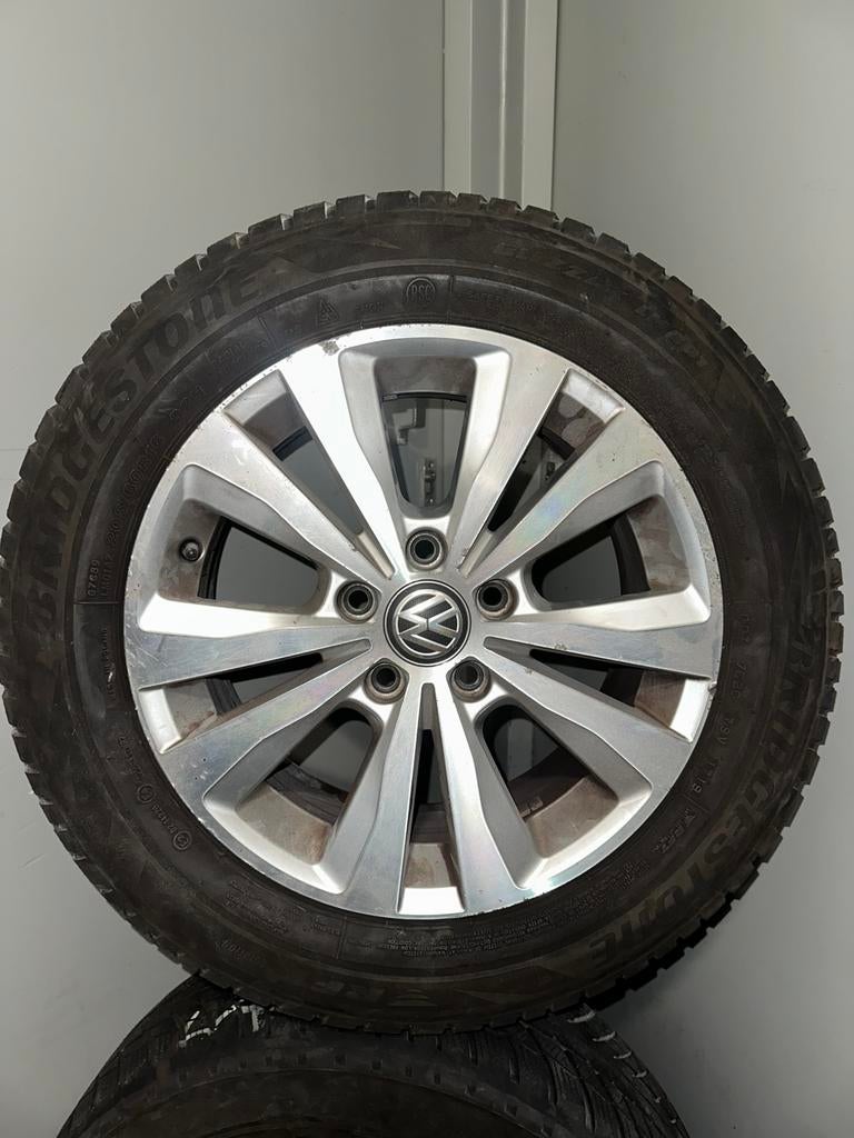 Originele VW 16 inch velgen met banden 205/60 R16 –set van 4, Ophalen, Zo goed als nieuw