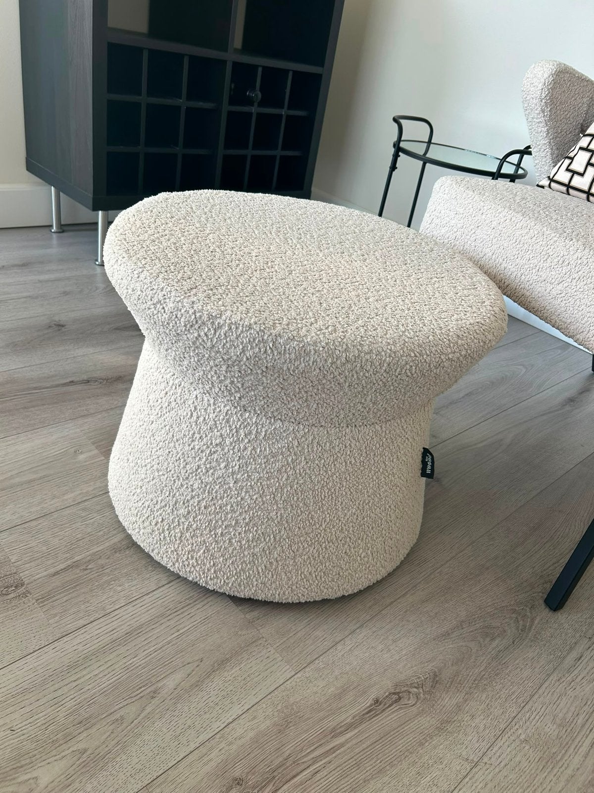 WOOOD Rowan poef naturel bouclé, Huis en Inrichting, Ophalen, Zo goed als nieuw, Rond, 50 tot 75 cm