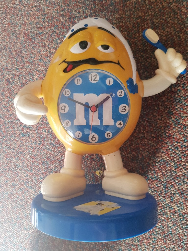 M&M's Wekker / Klok – Gele M&M met Slaapmuts & Tandenborstel, Ophalen of Verzenden