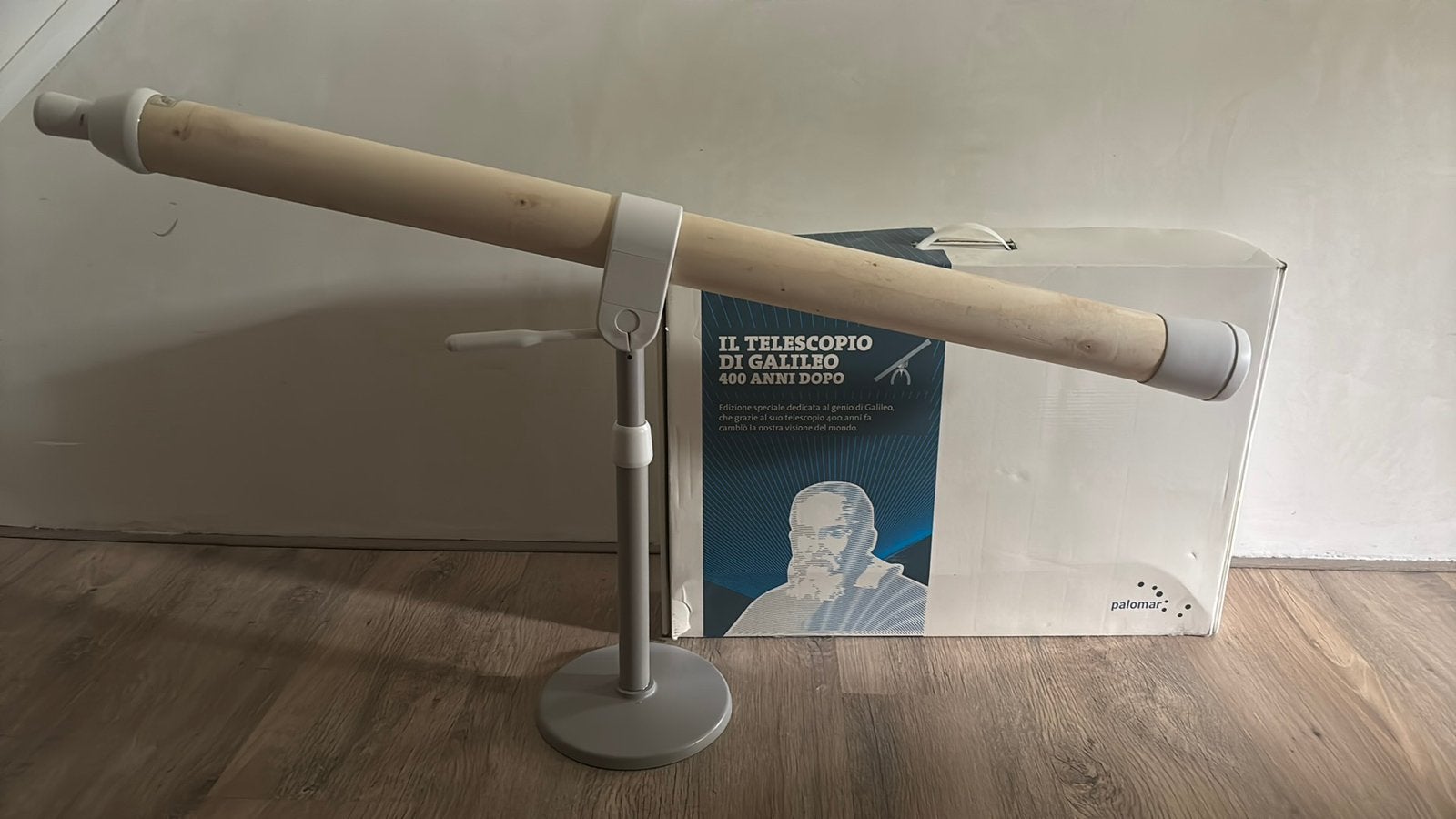 Telescoop met standaard, Audio, Tv en Foto, Optische apparatuur | Telescopen, Ophalen of Verzenden, Minder dan 80 mm, Lenzentelescoop (refractor)