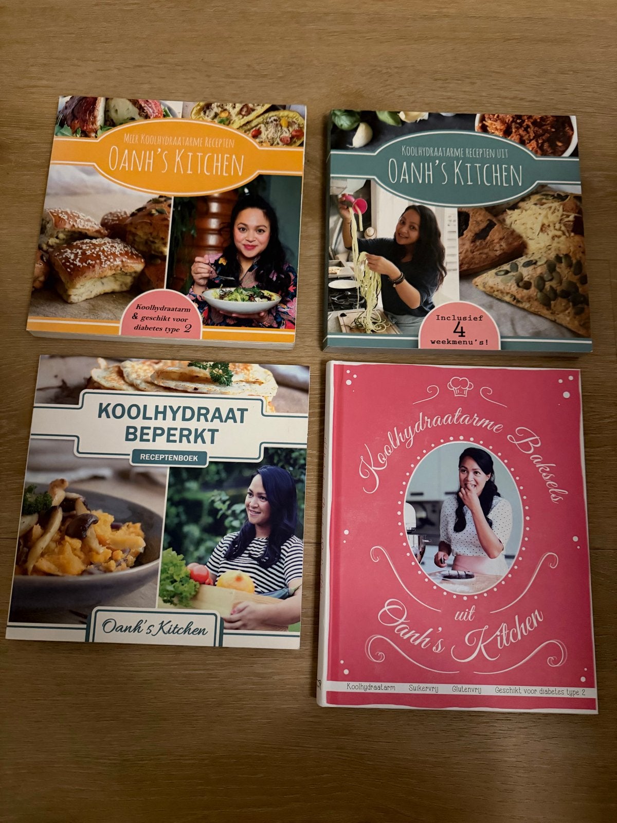 4 Koolhydraatarme kookboeken van Oanh's Kitchen (4 stuks), Boeken, Kookboeken, Hoofdgerechten, Ophalen of Verzenden, Zo goed als nieuw