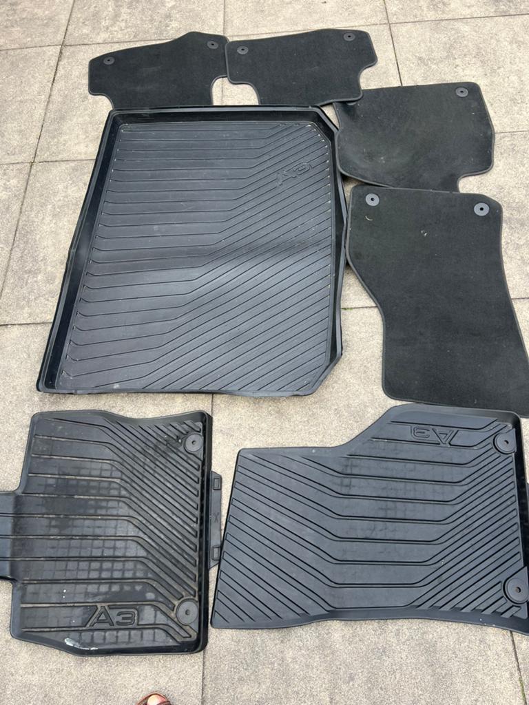 Audi 3 matten, Auto diversen, Ophalen, Zo goed als nieuw