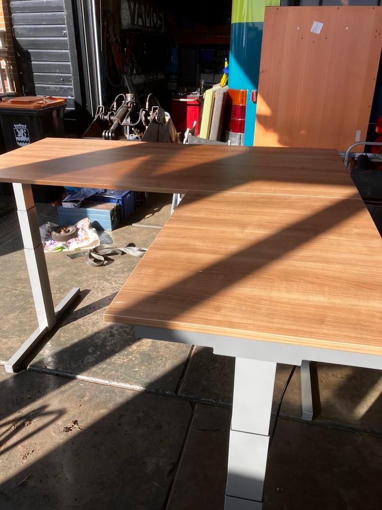 Elektrisch Hoek Zit-Sta Bureau 160x80 + 60x80, Ophalen of Verzenden, Elektrisch, Gebruikt, Hoekbureau