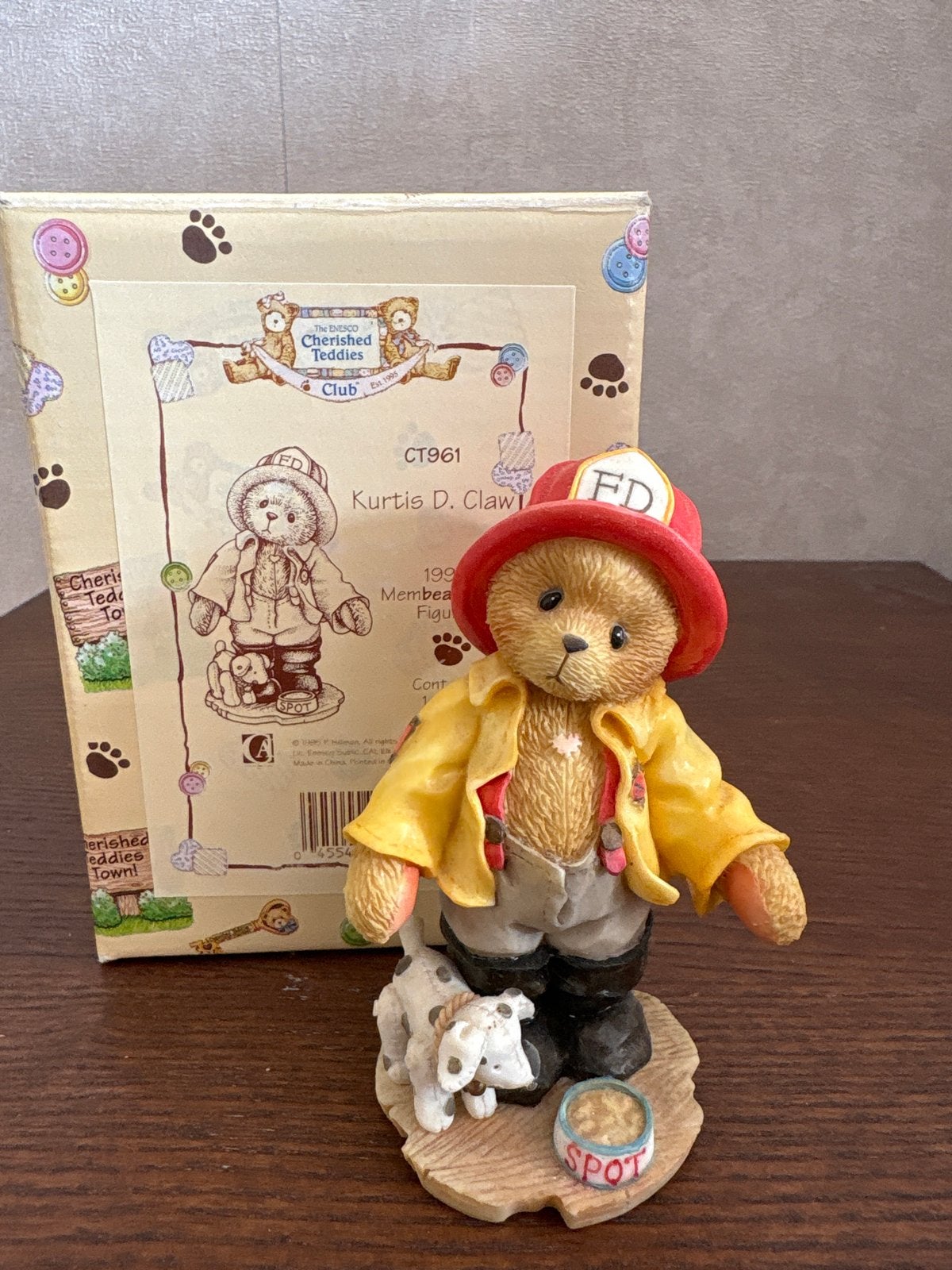 Cherished Teddies Kurtis D. Claw Brandweerbeer Beeldje, Verzamelen, Beren en Cherished Teddies, Ophalen of Verzenden, Zo goed als nieuw