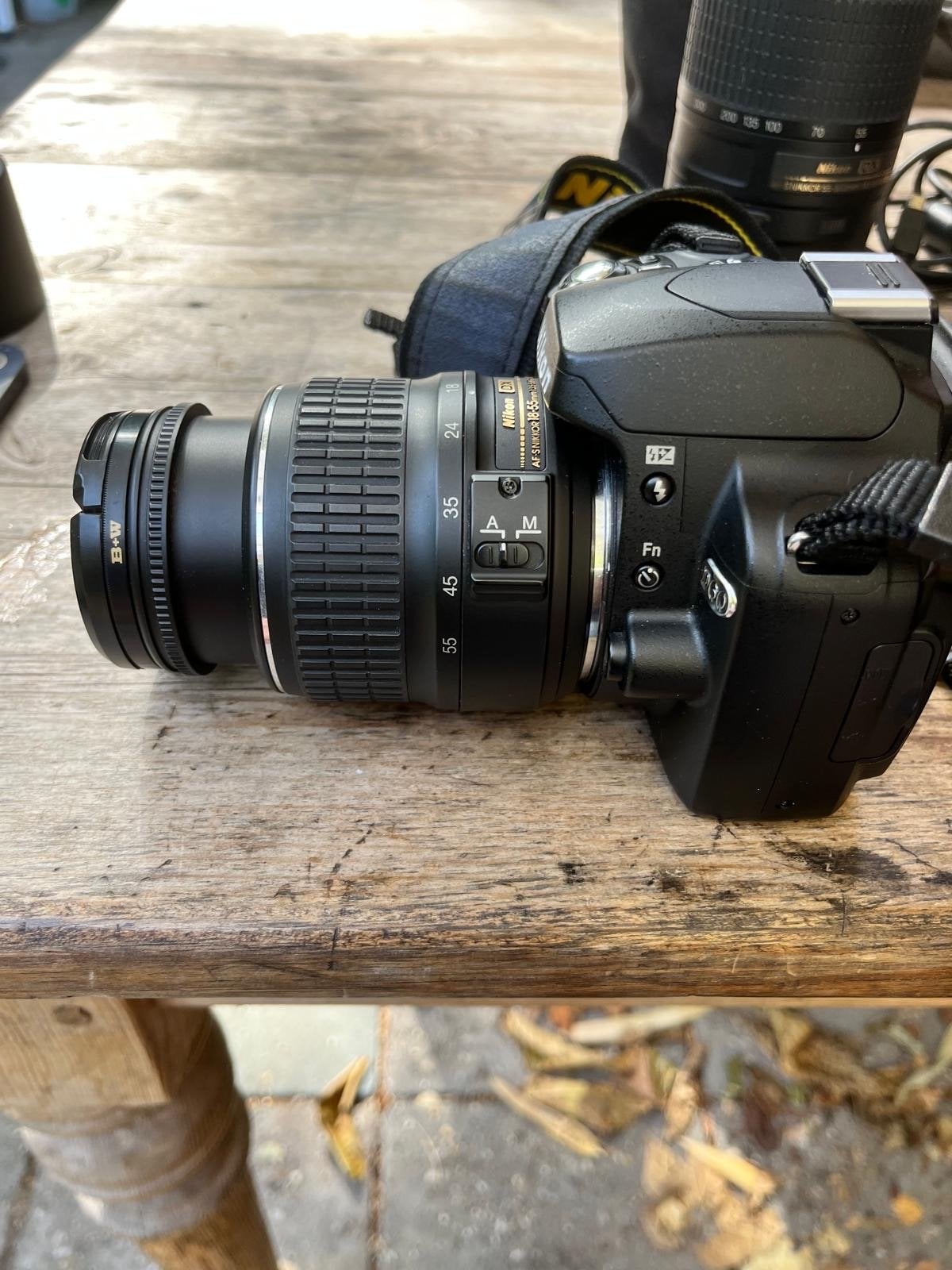 Nikon D60 spiegelreflexcamera met twee lenzen en tas, Audio, Tv en Foto, Fotocamera's Digitaal, Ingebouwde flitser, Gebruikt, Spiegelreflex