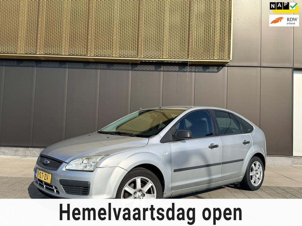Ford Focus 1.6-16V Champion | Airco | Distri vv | Koppeling, Auto's, Ford, Bedrijf, Te koop, Focus, ABS, Airbags, Airconditioning