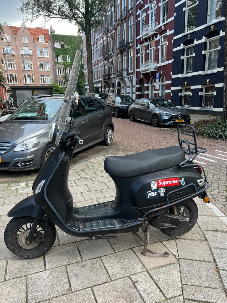 Zwarte Elektrisch La Souris scooter E-sourini (45km p/u), Gebruikt, Elektrisch, Ophalen, Overige merken