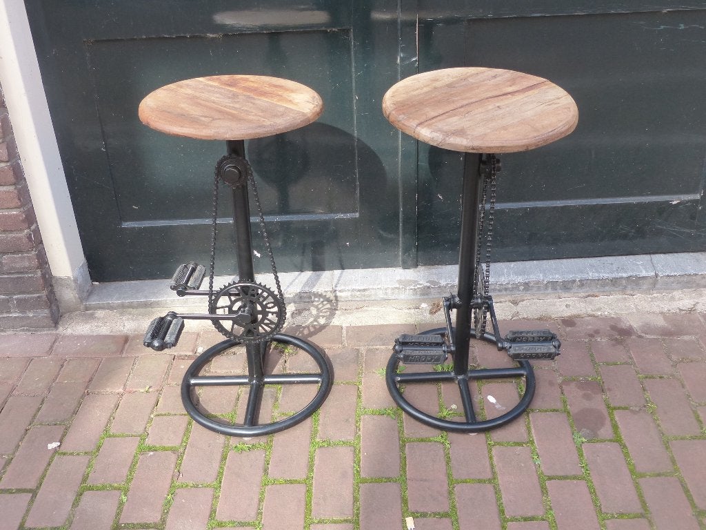 2 barkrukken, fietskruk., Ophalen, Met voetsteun, 60 tot 90 cm, Zo goed als nieuw