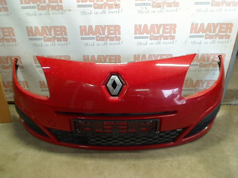 Bumper Voor Renault Twingo II (CN) (2007-03/2014-09), Gebruikt, Renault Deutschland AG, Dialog.deutschland@renault.de, Peter-Huppertz-Straße 5, Köln 51063, , Duitsland