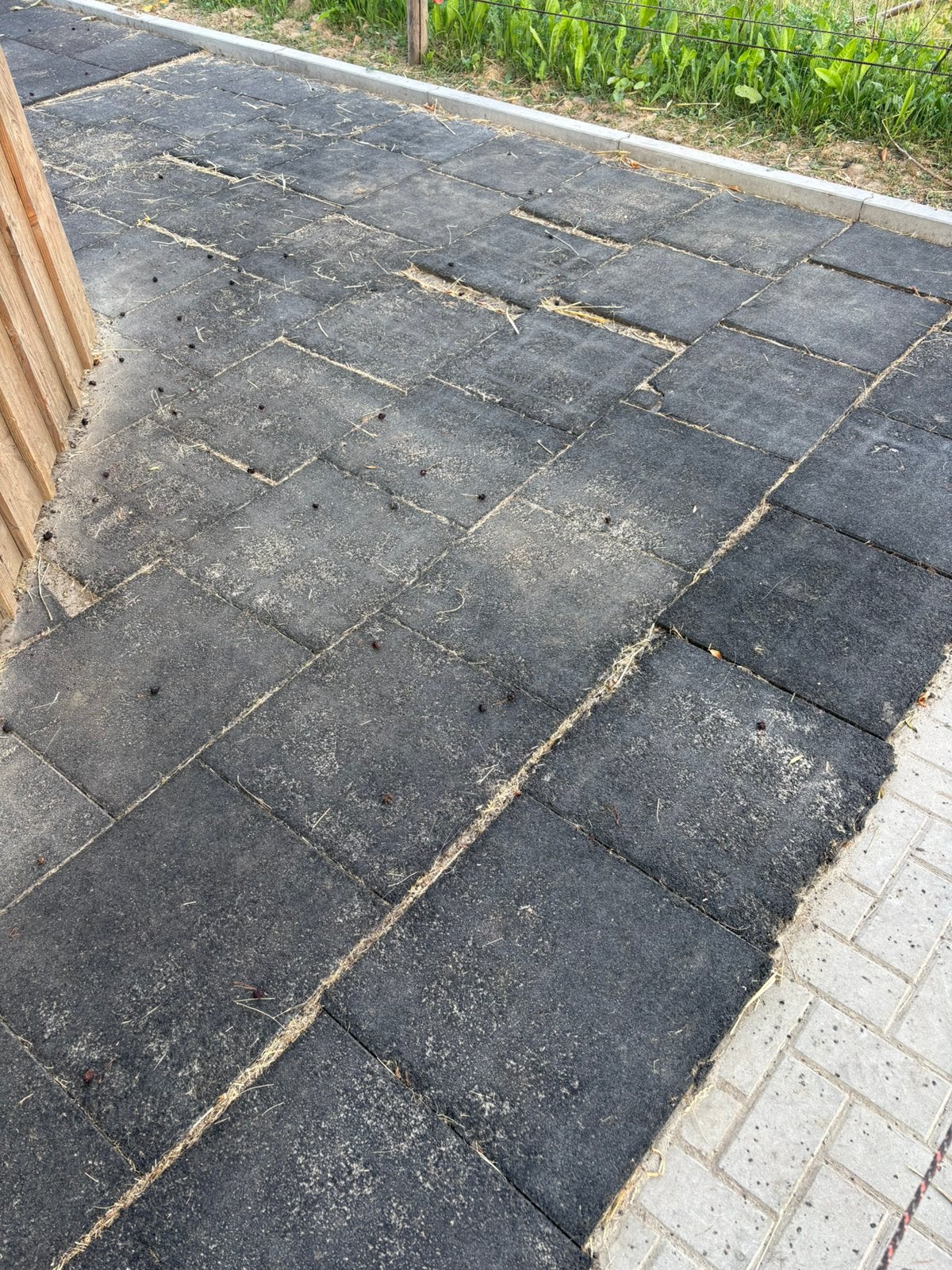 Rubbertegels 50x50x2,5mm, +/- 30m2, Ophalen, Zo goed als nieuw, Beton, Terrastegels