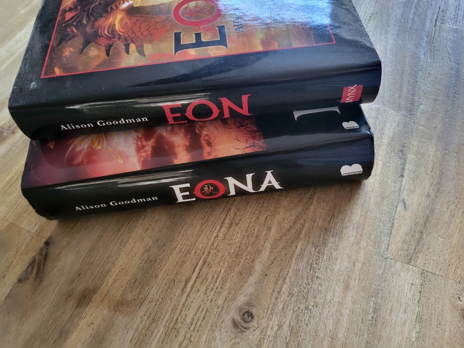 EON & EONA, Alison Goodman (Hardcover), Ophalen of Verzenden, Zo goed als nieuw, Alison Goodman