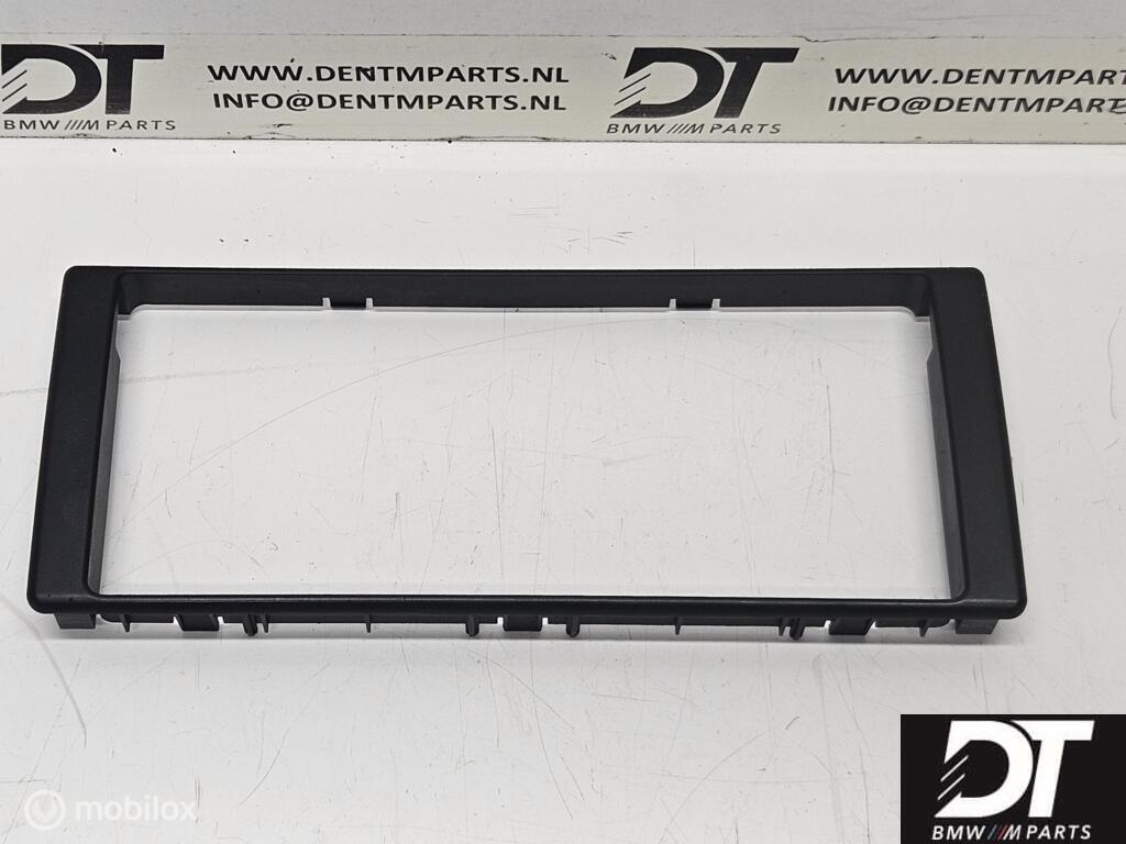 Frame 16:9 navigatie display BMW 5-serie E39 65528385451, Gebruikt, Ophalen of Verzenden, BMW, BMW