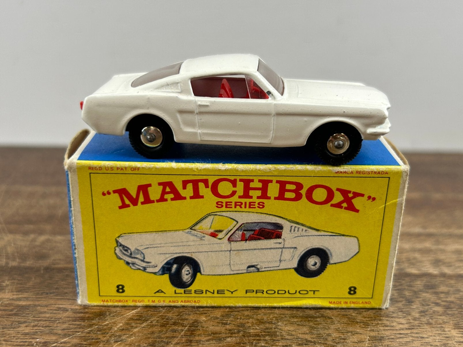 Matchbox 8 Ford Mustang, Ophalen of Verzenden, Zo goed als nieuw, Auto, Matchbox