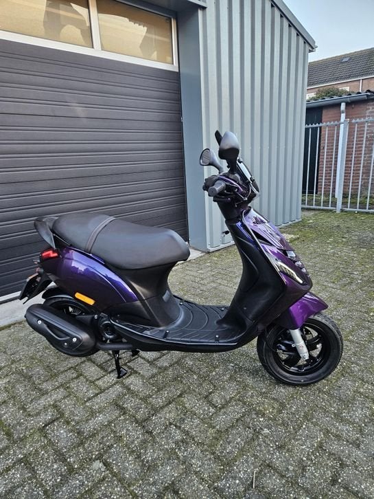 PIAGGIO ZIP 4T E5 BROM 2022 MYSTIC PURPLE 2797KM + OPTIES!, Onbekend, Ophalen of Verzenden, Zo goed als nieuw, Onbekend