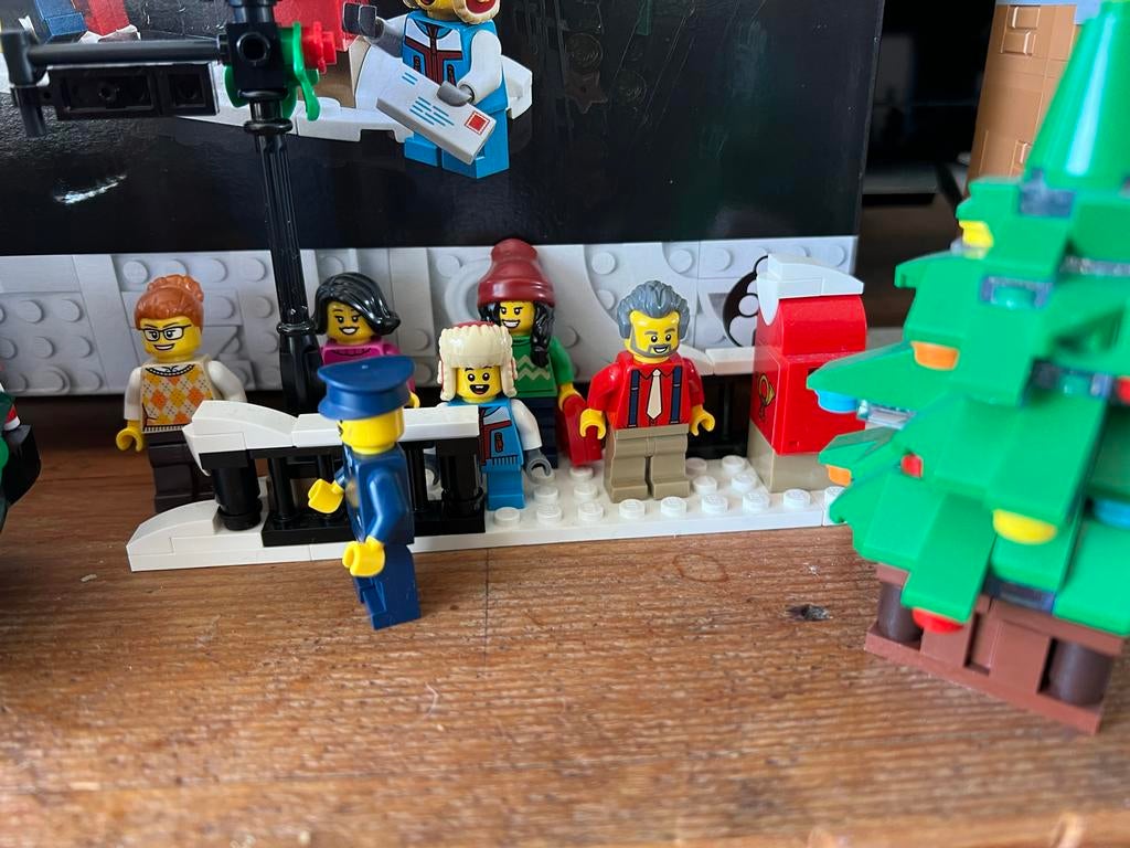 LEGO Holiday Main Street 10308 - Winter Village Collectie, Overige thema's, Lego, Ophalen of Verzenden, Zo goed als nieuw