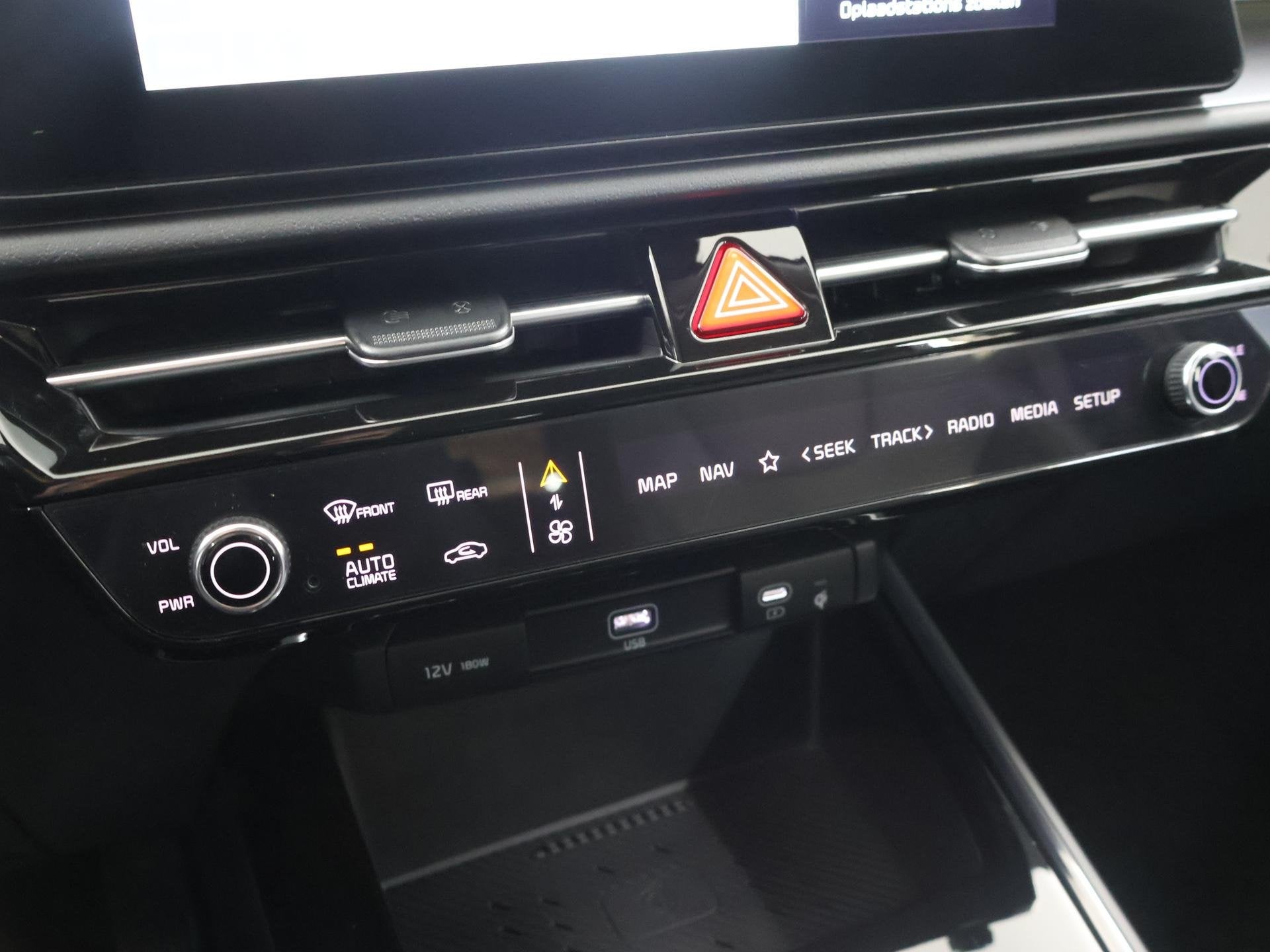 Foto 18 van Kia Niro 1.6 GDi PHEV DynamicPlusLine Edition | 18” lichtm