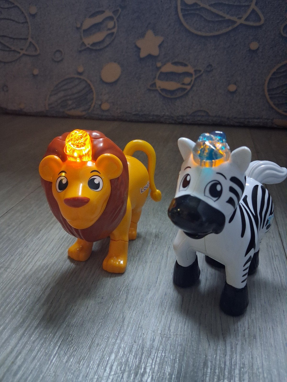 VTech Zoef Zoef Dieren Leeuw en Zebra met licht en geluid, Ophalen of Verzenden, Gebruikt, Overige typen, Met licht