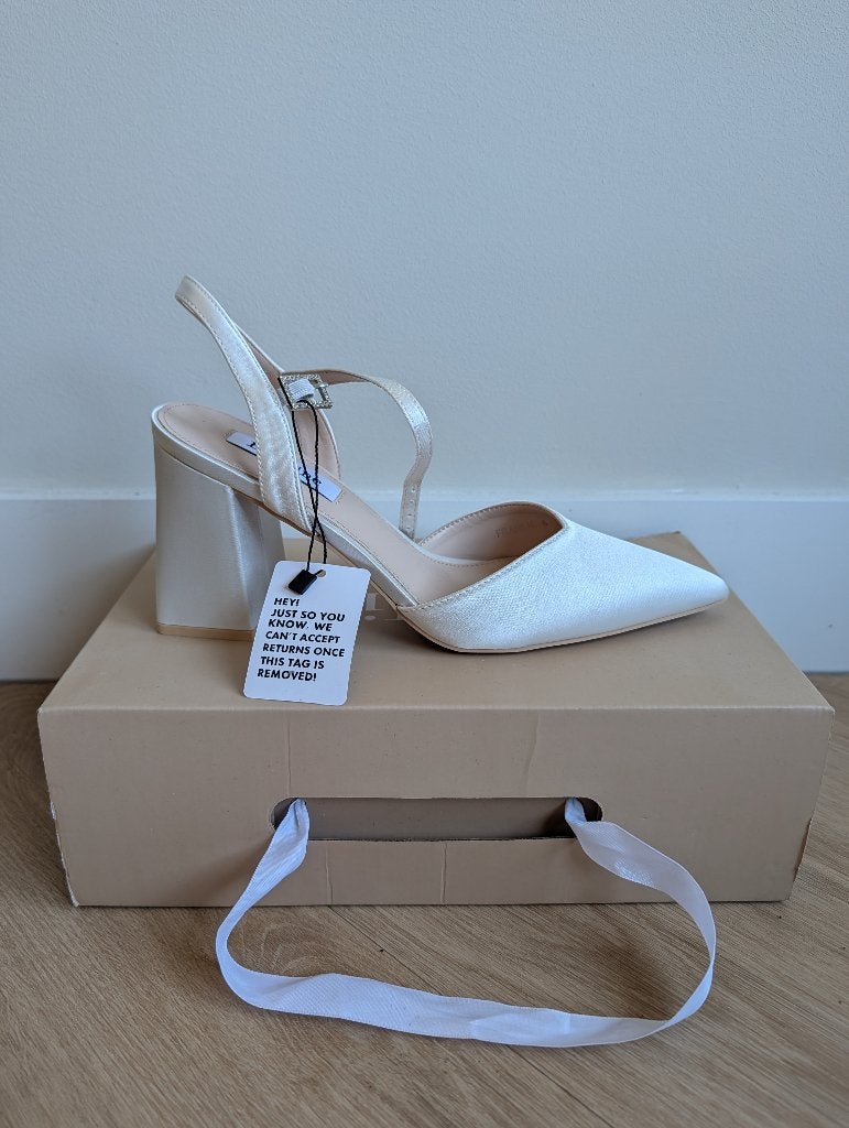 Bruidsschoenen met brede pasvorm, Kleding | Dames, Schoenen, Pumps, Wit, Nieuw, Ophalen of Verzenden