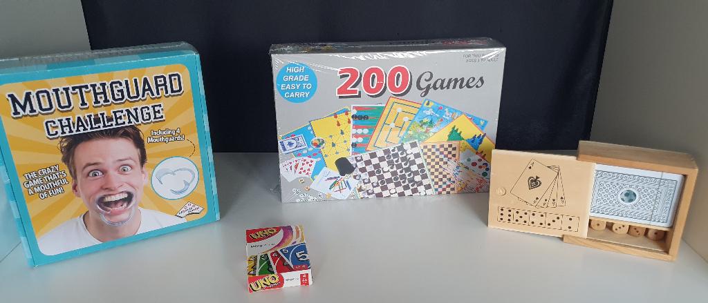 Uno, 5 Alive, Smart Games, Lost cities, Mouthguard, Ophalen, Zo goed als nieuw, Reisspel, 999 games.