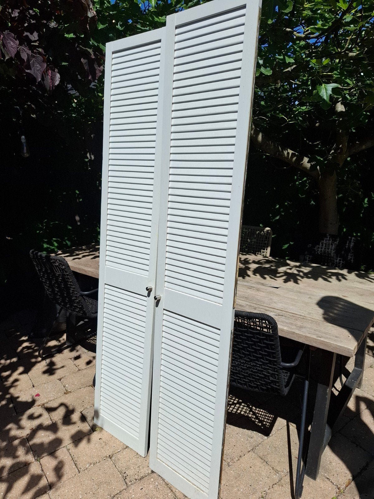 Set van 2 witte houten louvredeuren, Doe-het-zelf en Verbouw, Deuren en Horren, Ophalen of Verzenden