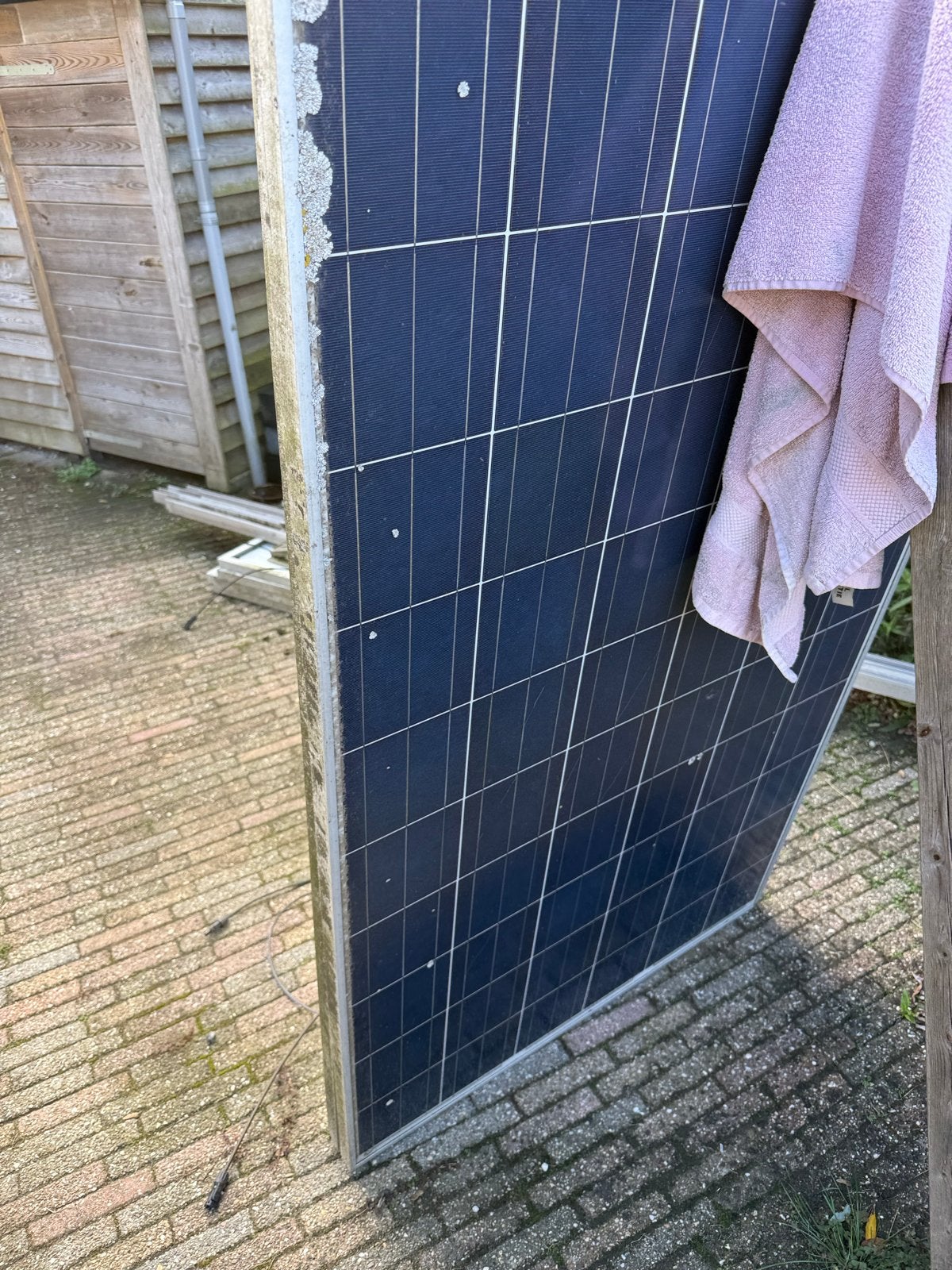 6 zonnepanelen (2013) met omvormer (2022), Ophalen, Gebruikt, Compleet systeem, 200 wattpiek of meer