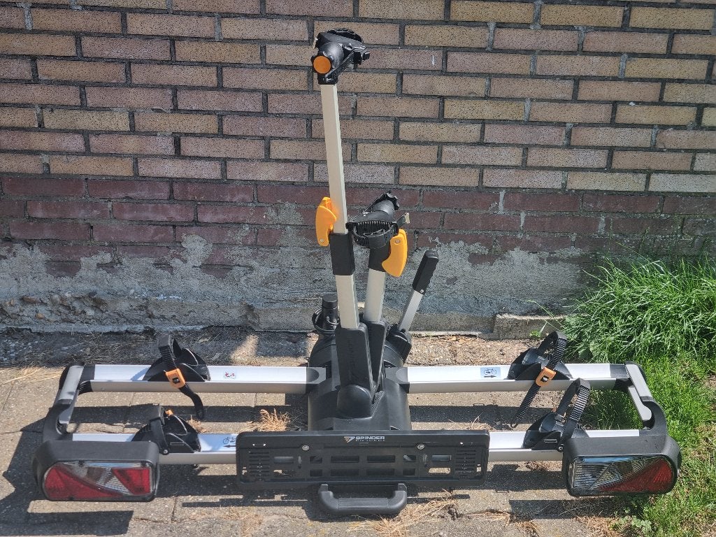 Fietsendrager Spinder Xplorer Plus Voor 2 E-bikes Kantelbaar, Ophalen, Elektrische fiets, Zo goed als nieuw, 2 fietsen