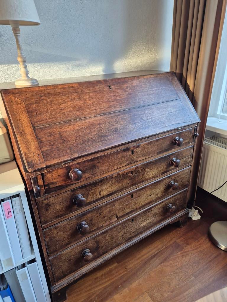 Antieke secretaire, Ophalen