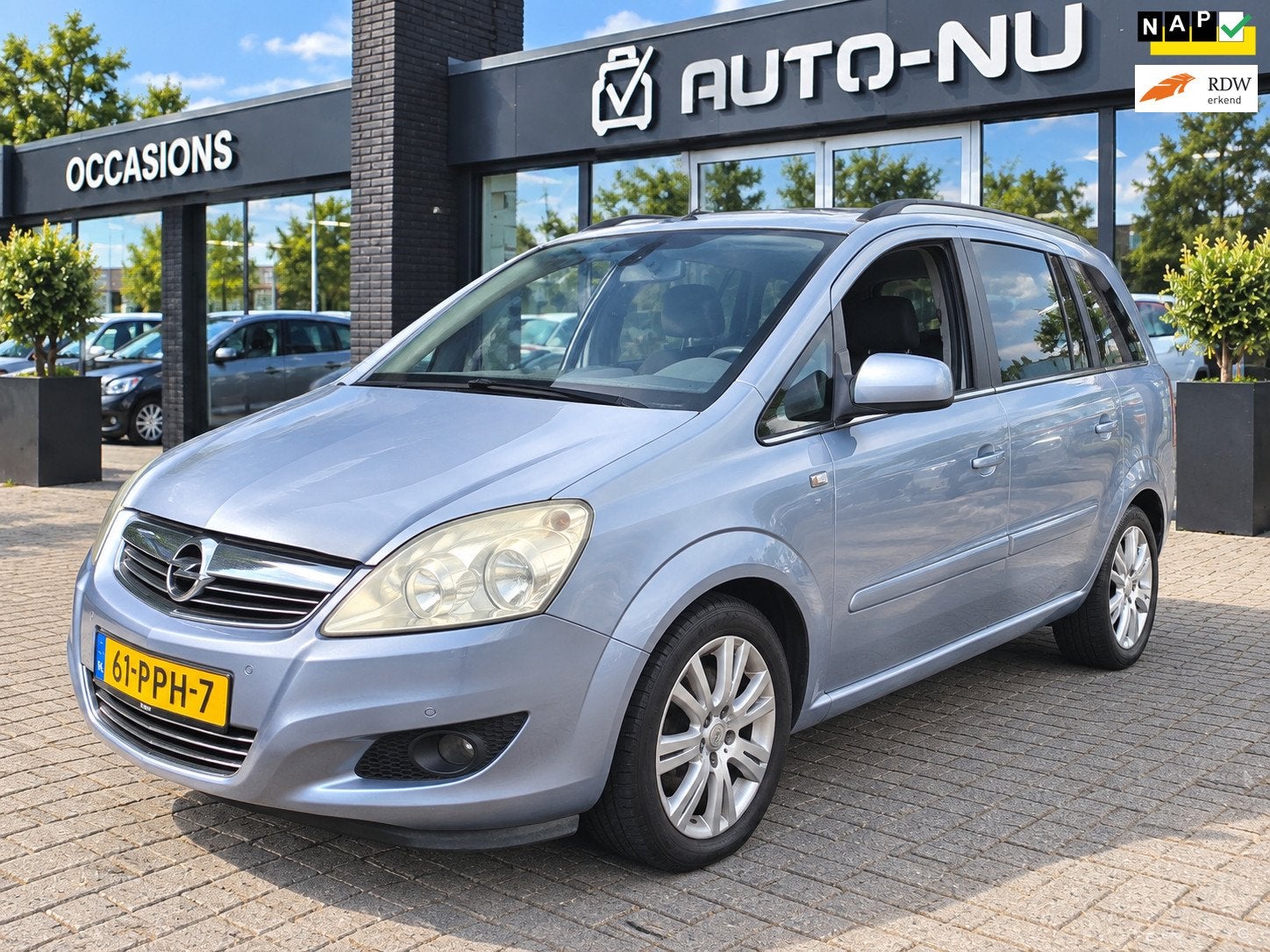 Opel Zafira 1.8 Cosmo 7-Persoons Leder Stoelverwarming NAV T, Voorwielaandrijving, Euro 5, Gebruikt, Zwart