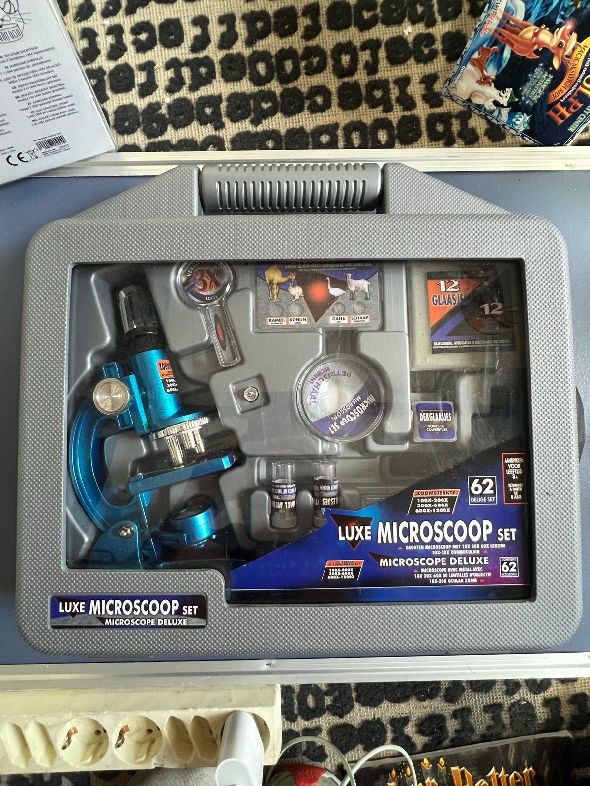 Luxe Microscoop Set - 62-delig, Audio, Tv en Foto, Optische apparatuur | Microscopen, Ophalen of Verzenden, Zo goed als nieuw