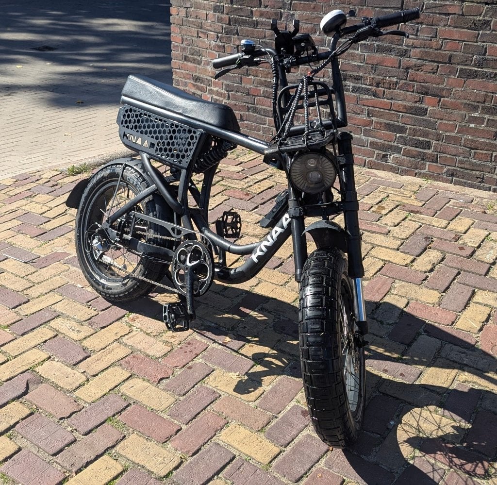Fatbike KNAAP BCN, inclusief vouwslot, alarm en tracker, Fietsen en Brommers, Ophalen, Gebruikt, 30 tot 50 km per accu, Overige merken