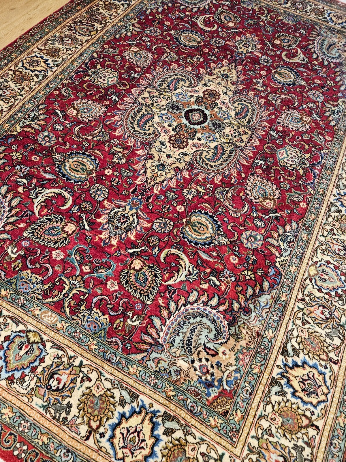 Handgeknoopt perzisch tapijt tabriz 337x226, Info@SlatsAntiek.nl, Perzisch, Ophalen of Verzenden, 200 cm of meer