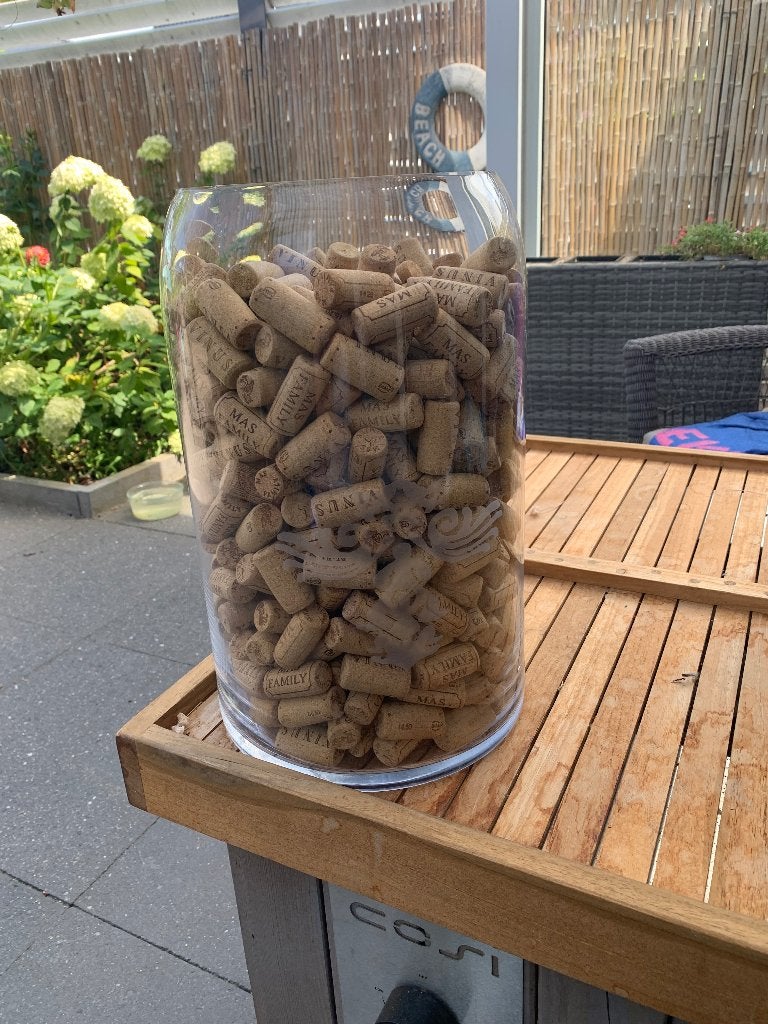 Grote vaas met kurken, Huis en Inrichting, Ophalen, Gebruikt, Glas, Minder dan 5 flessen