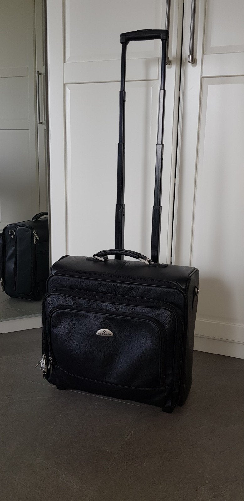 Samsonite Leder Reis/Business Koffer Zwart - Zeer Goede St, 40 tot 60 cm, Wieltjes, 20 tot 30 cm, Zwart