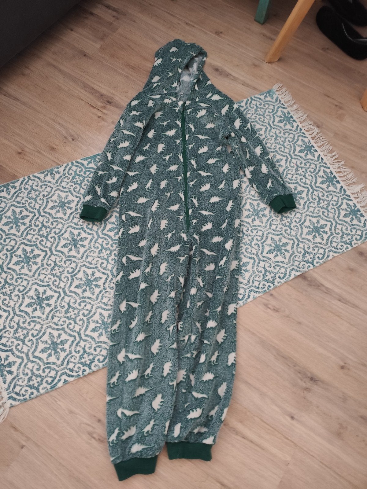 Dinosaurussen Onesie glow in. de dark Maat 146/152 - Goede S, Ophalen, Gebruikt, Jongen of Meisje, Nacht- of Onderkleding