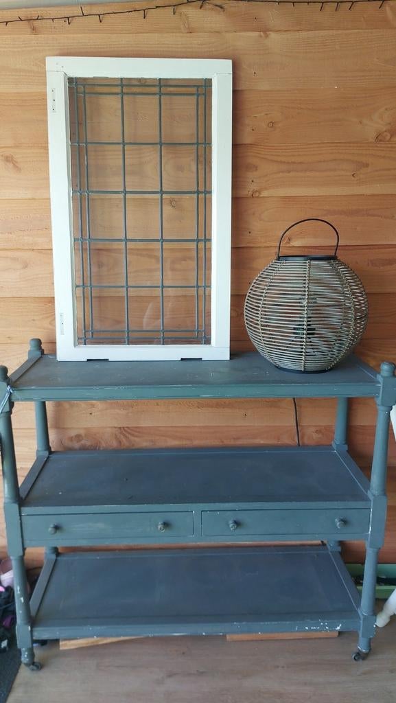 Leuke sidetable, vintage gebruikte staat, brocante, Huis en Inrichting, Tafels | Sidetables, Ophalen, Gebruikt, 100 tot 150 cm