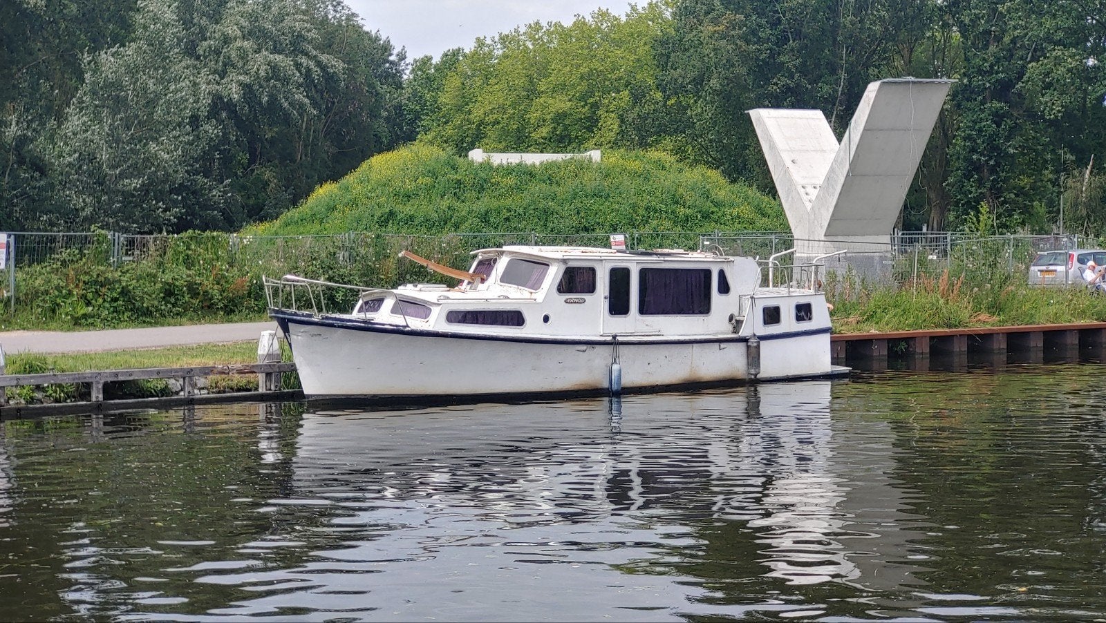 Opknapper project boot stalen kruiser 12 meter bij 3.40, Kruiser, Ophalen of Verzenden, Elektrisch, Zonnepaneel