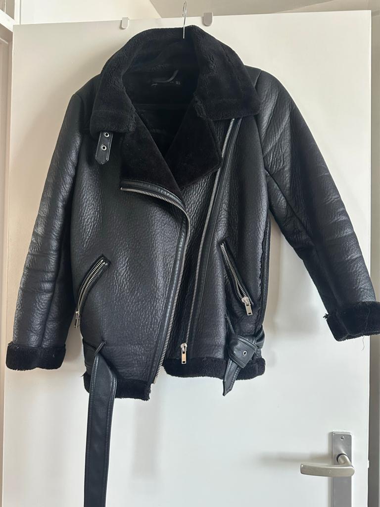 Zara bikerjack met teddy voering, Kleding | Dames, Jassen | Winter, Zo goed als nieuw, Maat 38/40 (M), Zwart, Ophalen of Verzenden