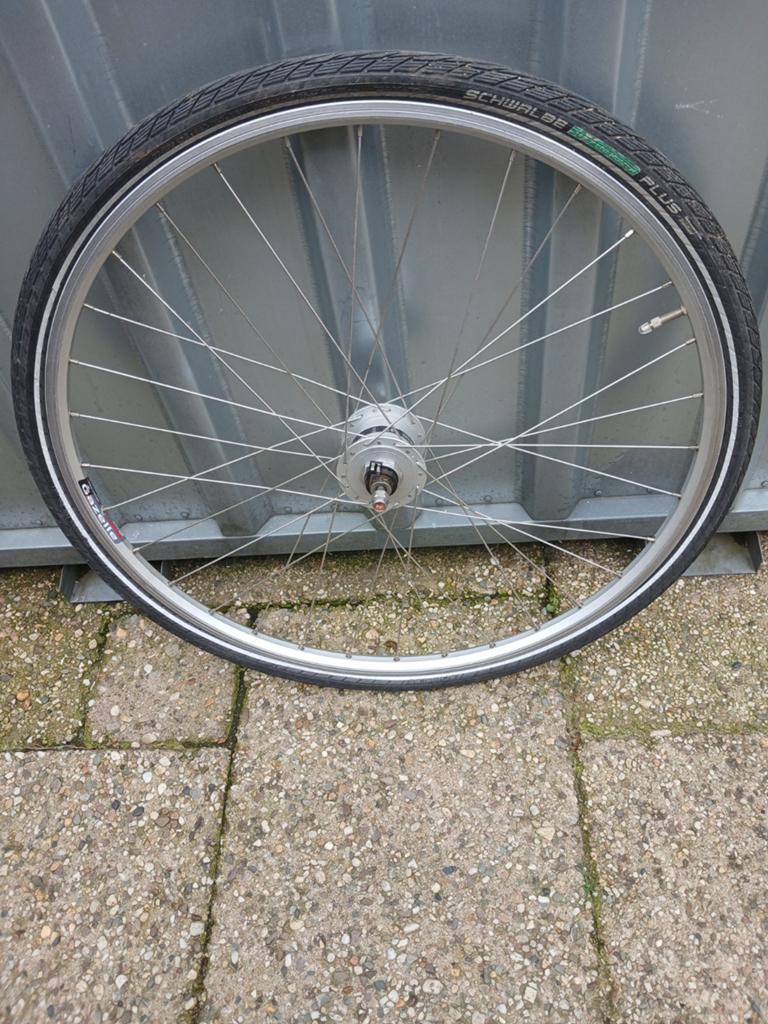 Gazelle voorwiel met Shimano naafdynamo en Schwalbe band, Ophalen, Gebruikt, Gazelle