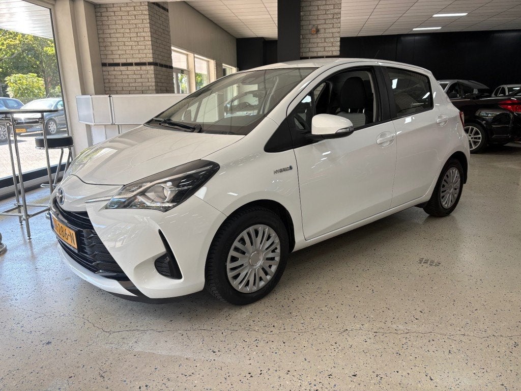 Toyota YARIS 1.5 HYB. AUTOMAAT Airco ECC Multimedia PDC Came, 1497 cc, Huisgarantie, 4 cilinders, Met garantie (alle)
